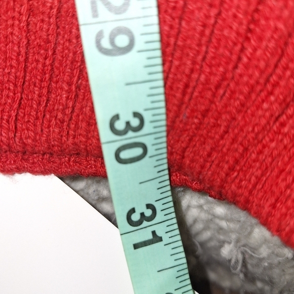 An INC chunky knit hodded sweater in a mens size XXL. NWT with no flaws. - Picture 6 of 8